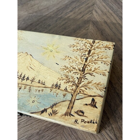 Vintage 1976 B.Powell Hand-Painted Wooden Keepsake Box Folk Primitive Art - Picture 2 of 14